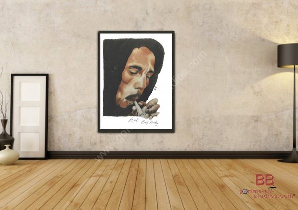 Bob Marley - Portrait aux crayons de couleur encadré sur un mur.
