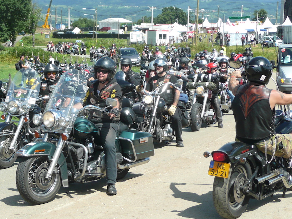 15 % remise tableau Harley - Arrivée Bikers Concentration 2010 Free Wheels Courpières.