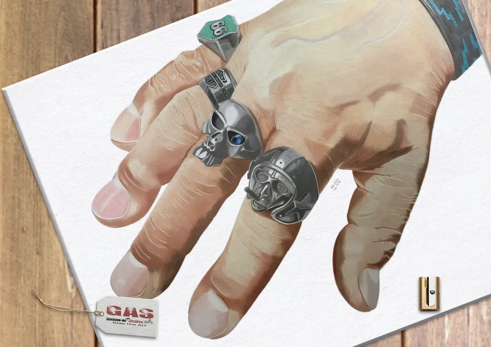 harley-let-freedom-ring-24avr2020 Let Freedom Ring - Main de biker avec bagues aux crayons de couleur - Format 50 x 65 cm.