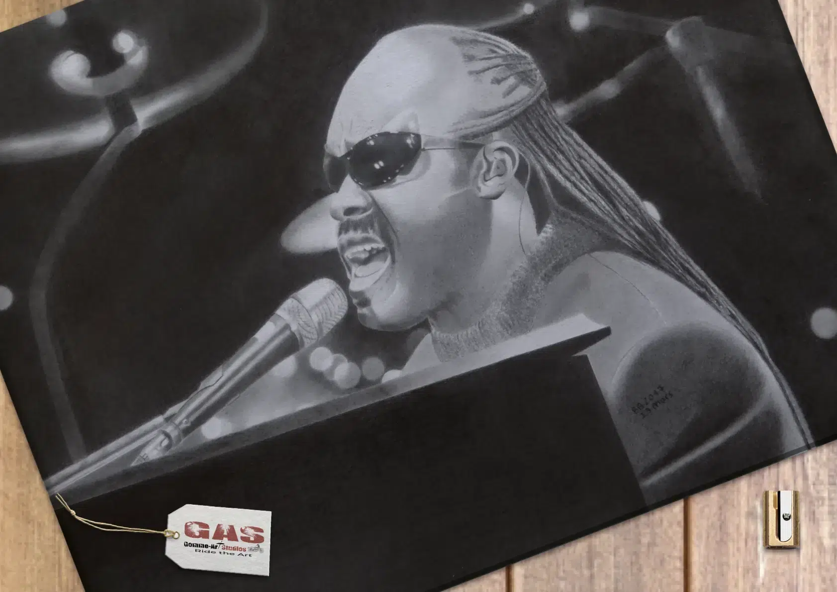 themes-autres-stevie-wonder-23mars2017 Stevie Wonder -portrait mine graphite - 65 x 50 cm réalisé par l'artiste BB