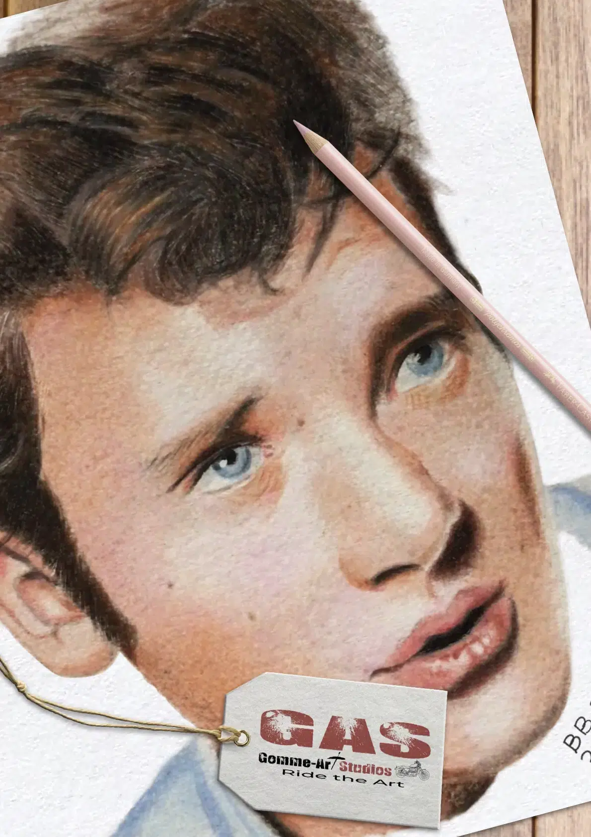 L'idole des jeunes - Portrait aux crayons de couleur par l'artiste BB de Gomme-art Studios - 10 x 14 cm.